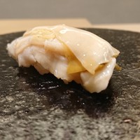 鮨 なんば 日比谷 - 黒アワビ