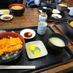 柿崎商店 海鮮工房 - 赤柵生ウニ丼 四人前！
