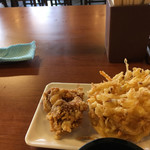 Kano Kawaseimen - 巨大な野菜かき揚げとサクサクの鶏唐