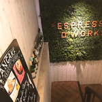 ESPRESSO D' WORKS yellow - お店は地下にあります。