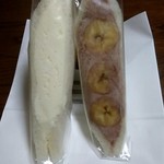 MOTOYA - しろ(250円)チョコバナナ(330円)