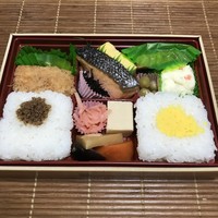 とんかつ まい泉 青山本店 - 運搬に難ありです。