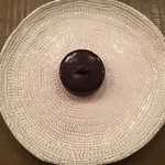 ボニュ - シックなお皿も素敵です。