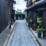 高松 - お店への小道