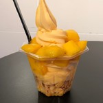 MANGO CAFE - マンゴー果実ソフトクリーム680円