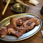 ホルモンまさる  - 