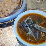 アルカラム - ニハリ、サラダ、ロティ付で1000円