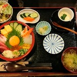 たつ味 - スタミナ海鮮丼セット