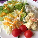 馬門957cafe - サラダおかわり