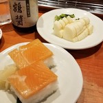 麺屋 六感堂 - 鱒寿司＋たくあん