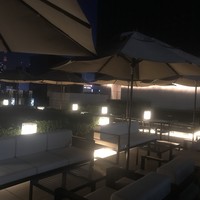 ベージュ アラン・デュカス 東京 - 