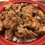 すき家 - 牛カルビ焼丼 1.5 670円