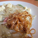 はじめ食堂 - あんかけやきそば黒コショウチーズ味　アップ