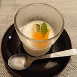 禅紫 - 杏仁豆腐