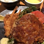 洋食の店 もなみ - ライスは多めに盛ってくれるのが嬉しい