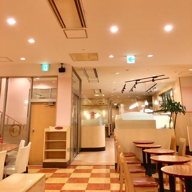 カフェ ベローチェ 新宿三丁目店 Cafe Veloce 新宿三丁目 カフェ 食べログ