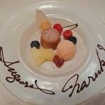 パッソ・ア・パッソ - デザート 杏のジェラートとパンナコッタ