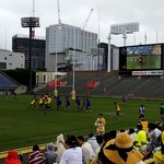 秩父宮ラグビー場 売店 - 途中で罵声を発するおじいちゃんと恰幅のいいおとうさんが喧嘩になりそうになりましたけどあーゆーのはどーしたらいーんでしょうか。