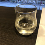 立ち呑み栗原 - 雑踏を眺めながら日本酒