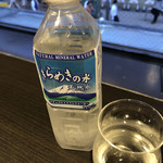 立ち呑み栗原 - お水も飲みましょ