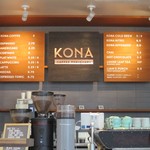 Kona Coffee Purveyors | b. patisserie - 店内の看板