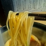 らーめん奏 - 加水率低めのストレート細麺