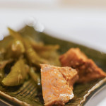 うを徳 - "煮物（にもの）"、華臍魚肝（あんごうのきも）