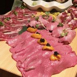 個室 肉寿司と牛タンしゃぶしゃぶ 金肉 - 