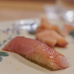 うを徳 - "鮓（すし）"、縞鰺（しまあぢ）