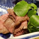 馳走 啐啄一十  - ⑮仙台牛(A5等級12ランク未経産)のイチボのローストビーフ、和辛子&山葵で
      備長炭でじっくり焼き上げられ肉自体の旨みが増していますし、 芳ばしく薫り立っています。