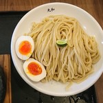 Tsuke Mem Maru Wa - 麺はストレートな中太麺