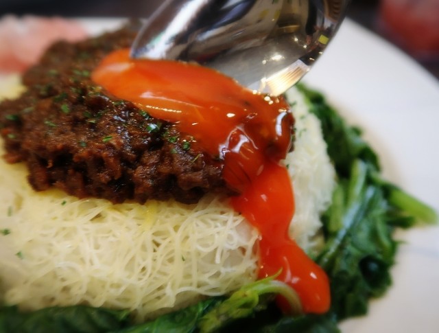 豚骨黒カレー Mecha 桃谷 カレーライス 食べログ