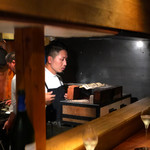 アカ - 鮎を焼く東氏