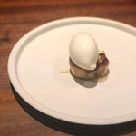 アカ - 出来立て山羊のミルクアイスと無花果のキャラメリーゼ