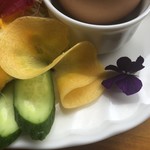 カフェアンドショップ ロータスランド - 2019/06/23
      モーニング A set 紅茶 380円
      週替りおまかせセット 豆乳担々麺 550円
      プリン 220円×2個
      玉子焼き 250円