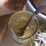 カフェアンドショップ ロータスランド - 2019/06/23
      モーニング A set 紅茶 380円
      週替りおまかせセット 豆乳担々麺 550円
      プリン 220円×2個
      玉子焼き 250円