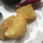 カフェアンドショップ ロータスランド - 2019/06/23
      モーニング A set 紅茶 380円
      週替りおまかせセット 豆乳担々麺 550円
      プリン 220円×2個
      玉子焼き 250円