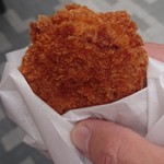 亀寿軒 - 近江牛コロッケ(税込200円)