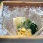 松川 - 房州鮑　淡路島由良雲丹（赤雲丹）　出汁ジュレ掛け　肝ポン酢