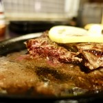 ビッグハート - ［2019/06］特製ステーキ・大200g(1600円)・焼き加減はミディアムレアです。