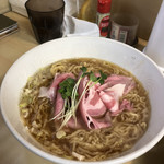 煮干ラーメンとローストビーフ パリ橋 - 