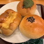 ベーカリーカフェ デリーナ - こしあんぱん、ちくわパン、仙台味噌パン