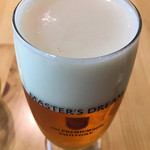 サントリー 天然水のビール工場 京都 - 2杯目 プレミアムモルツ マスターズドリーム (*´ω`*)
            明らかに ノーマルプレモルより 色も濃ゆい