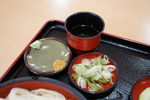 寝覚屋半兵エ（ねざめやはんべえ） - 羽前大山（そば）の写真