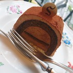 スーリィ・ラ・セーヌ - ケーキ！
            う～ん！美味しい(≧∀≦)