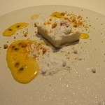 Convivio - セミフレッド　ココナッツパウダー掛け