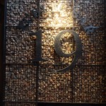 PUBLIC BAR 19 - 19番ホール？