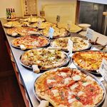 タルタルーガ - 土日祝限定！色々なピザを少しずつ食べられるので好評です