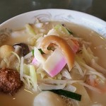 江山楼 - 一番上に、ちっちゃなフカヒレがのっかっていますね。（笑）