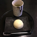 とんかつあさくら - 柚子シャーベットと煎茶です